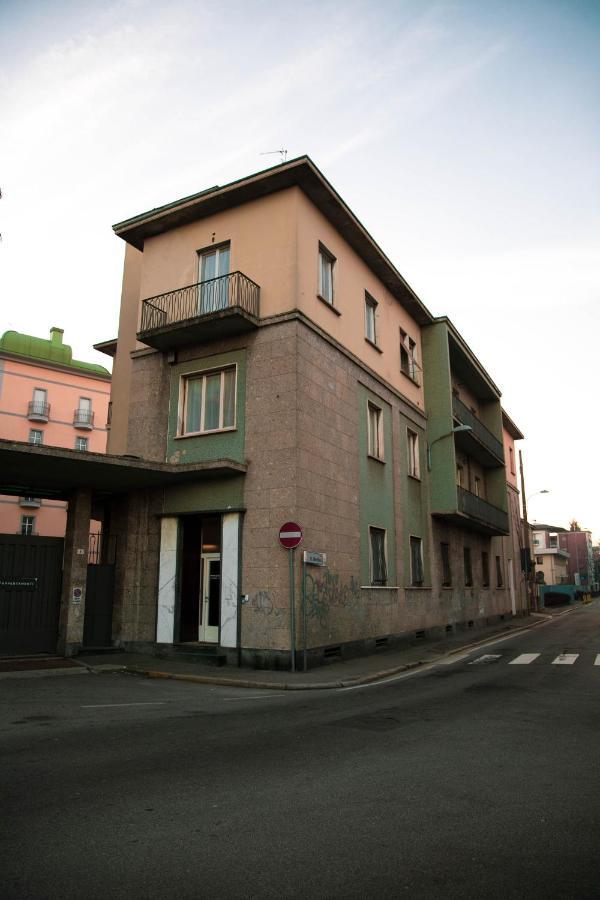 Palazzo Pasta Malpensa Aparthotel Gallarate Bagian luar foto