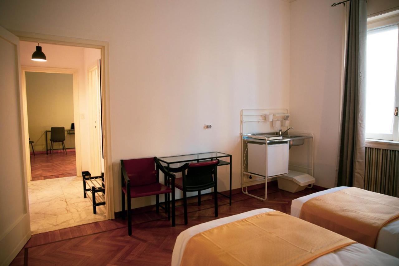 Palazzo Pasta Malpensa Aparthotel Gallarate Bagian luar foto