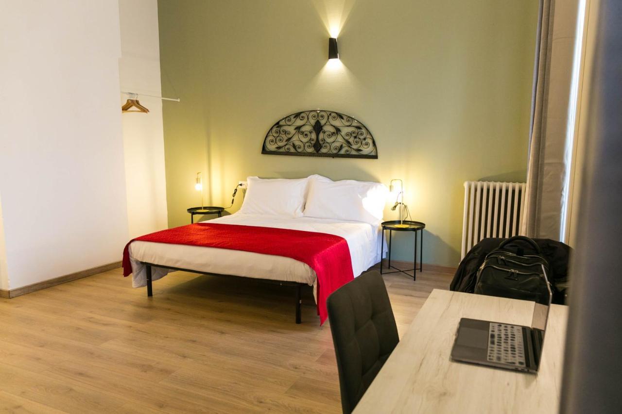 Palazzo Pasta Malpensa Aparthotel Gallarate Bagian luar foto