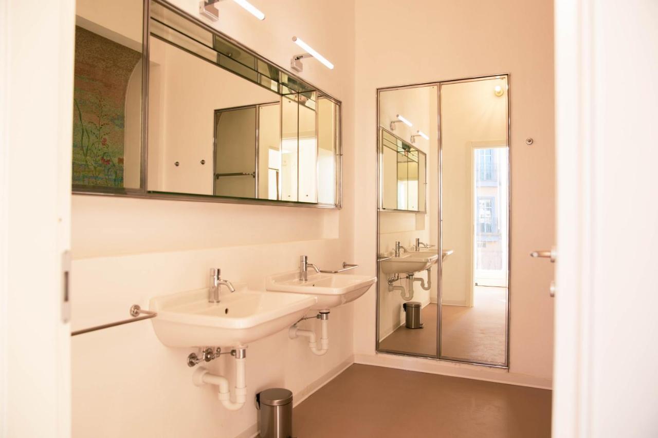 Palazzo Pasta Malpensa Aparthotel Gallarate Bagian luar foto